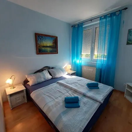 Apartment Albert 公寓 巴拉顿菲赖德