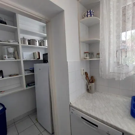 Apartment Albert * 巴拉顿菲赖德